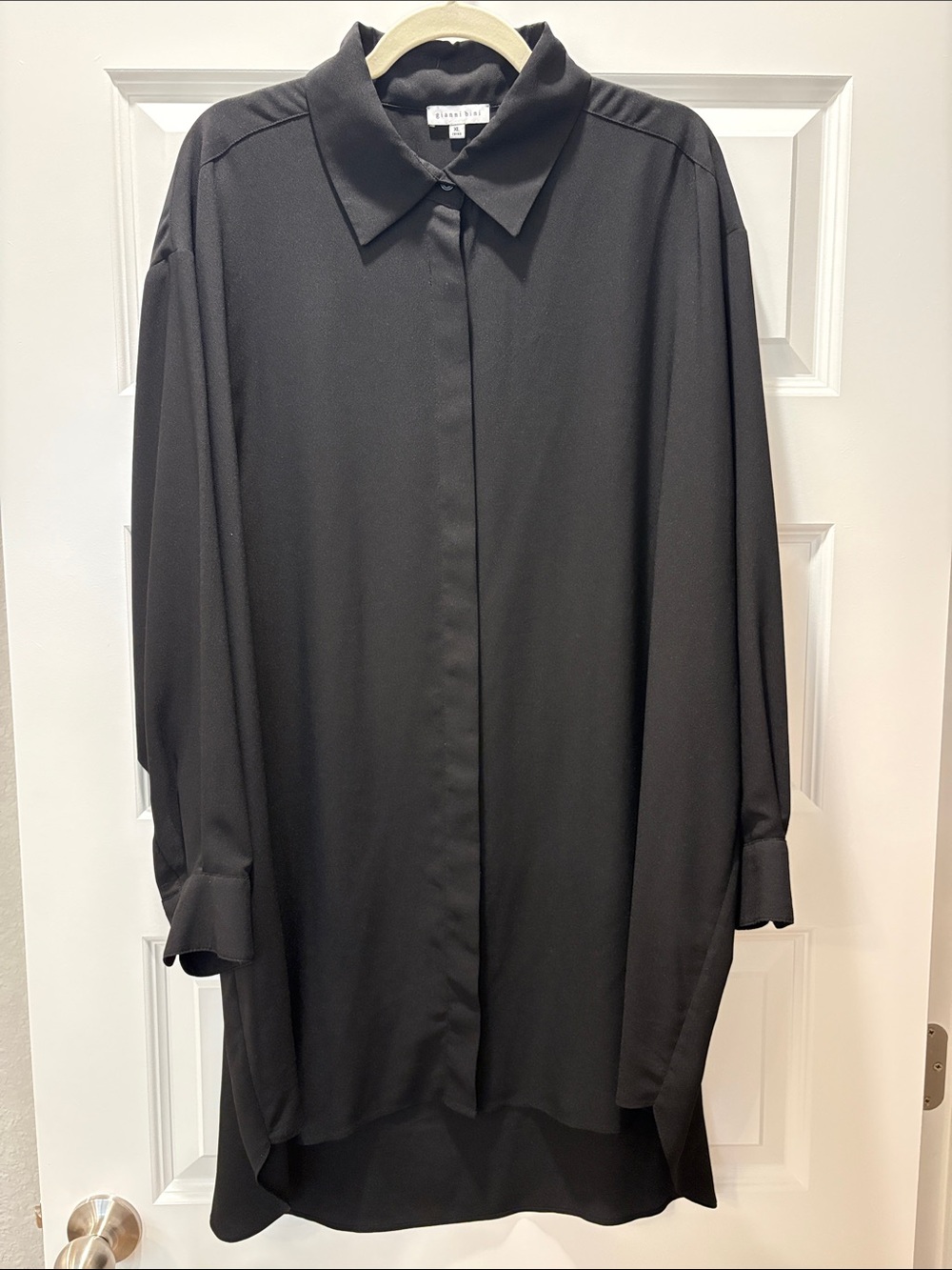 Gianni Bini Black Long-Sleeve Oversized Dress Shirt
